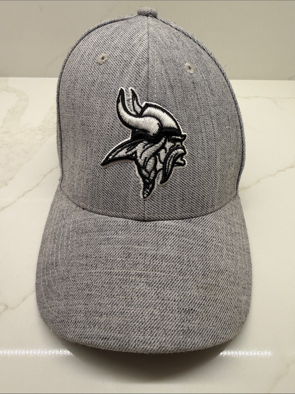 '47 Heather Gray Minnesota Vikings Embroidered Logo Cap